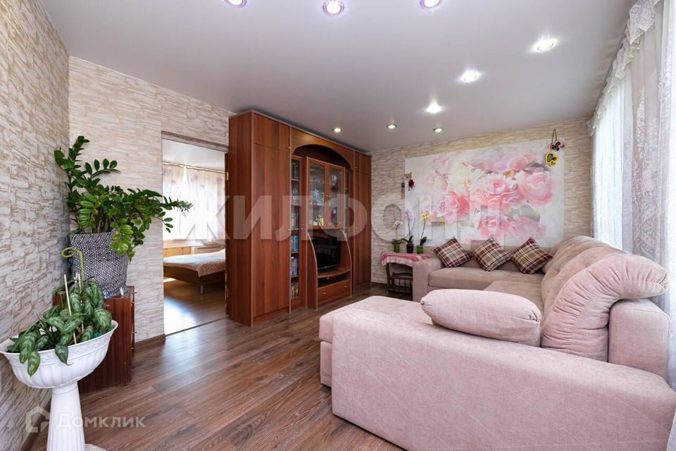 Продаётся 5-комнатная квартира, 89.2 м²