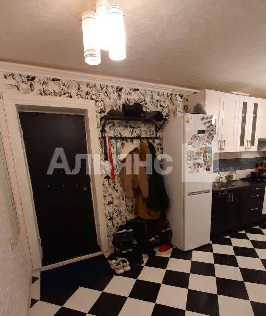 Продаётся 3-комнатная квартира, 58.1 м²