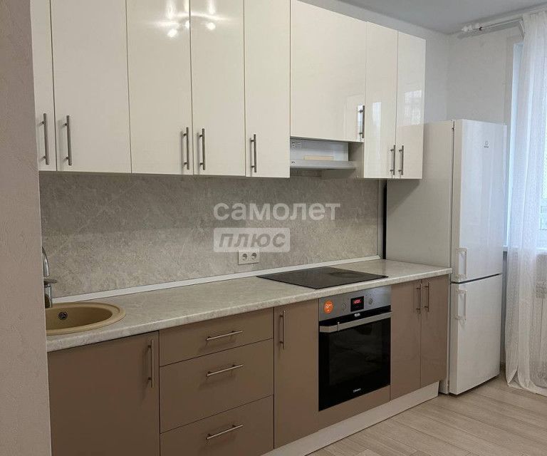 Сдаётся 1-комнатная квартира, 42 м²