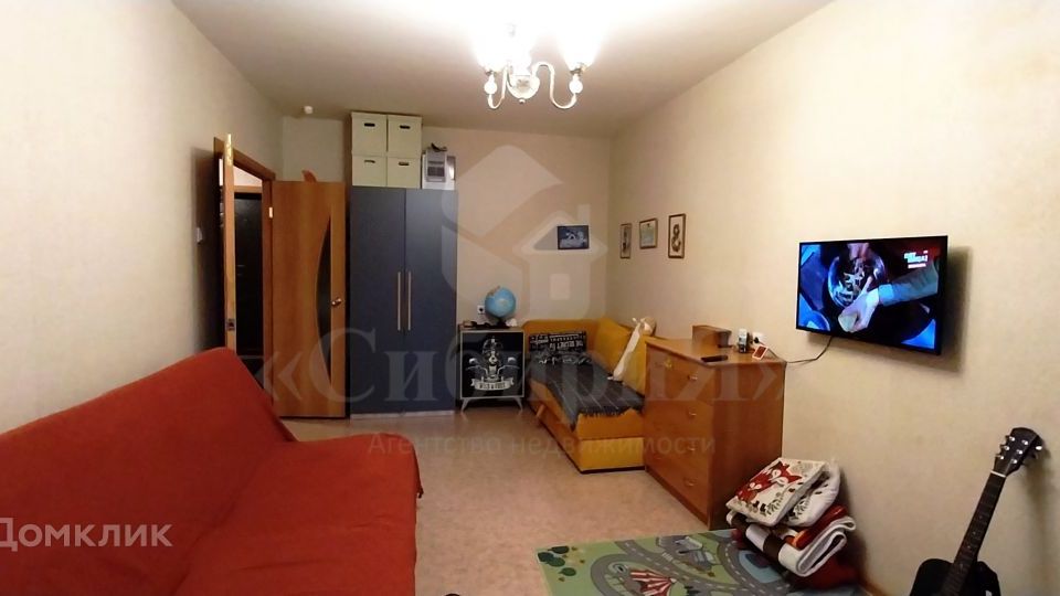 Продаётся 1-комнатная квартира, 42 м²
