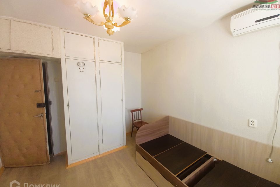 Продаётся комната в 4-комн. квартире, 10.5 м²