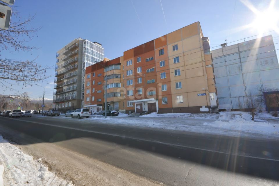 Продаётся 4-комнатная квартира, 91 м²