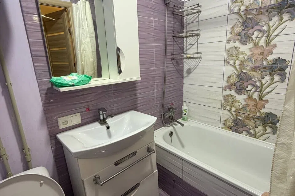 Продаётся 3-комнатная квартира, 51.5 м²