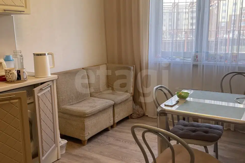 Продаётся 3-комнатная квартира, 75.8 м²