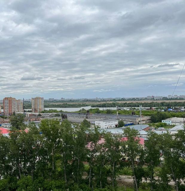 Продаётся 4-комнатная квартира, 77.6 м²