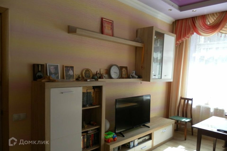 Продаётся 3-комнатная квартира, 57.9 м²