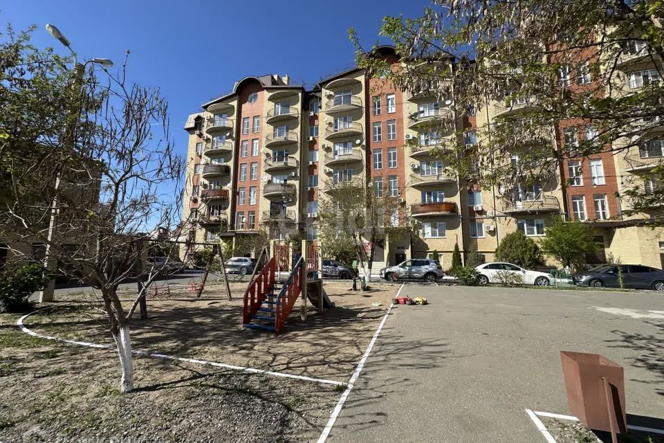 Продаётся 3-комнатная квартира, 100.6 м²