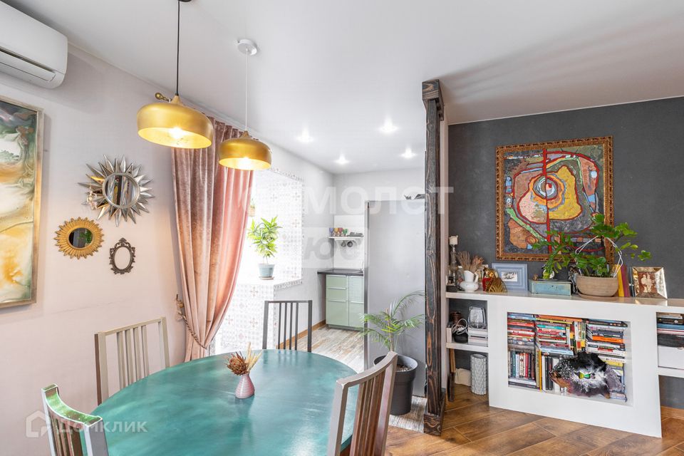Продаётся 2-комнатная квартира, 54.6 м²