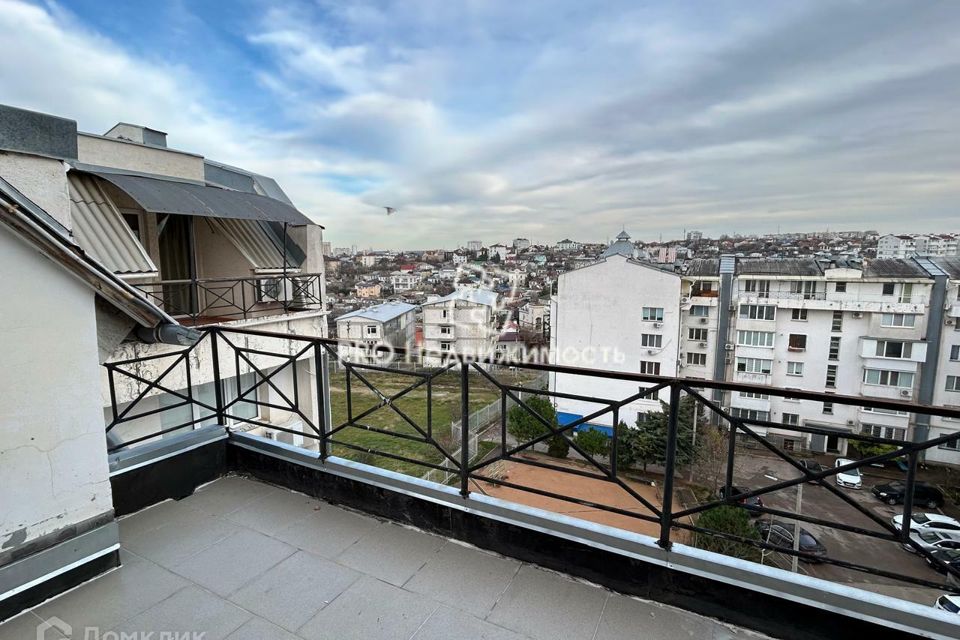 Продаётся 2-комнатная квартира, 67.8 м²