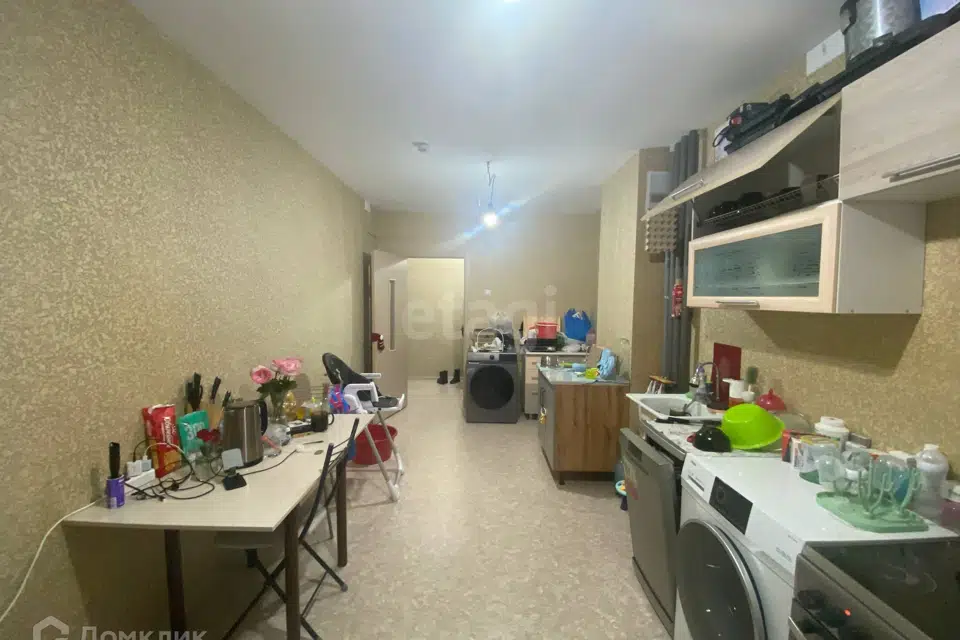 Продаётся 3-комнатная квартира, 70.8 м²
