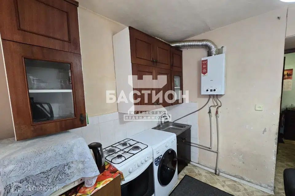 Продаётся 3-комнатная квартира, 57.7 м²