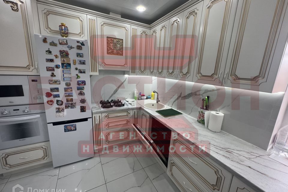 Продаётся 2-этажный дом, 250 м²