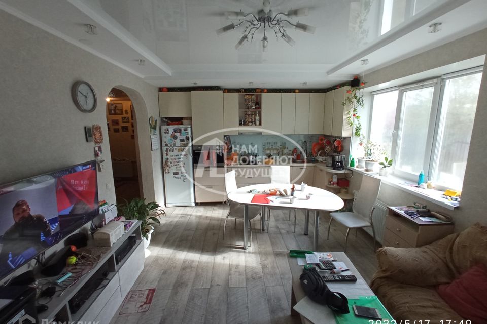 Продаётся 5-комнатная квартира, 101 м²