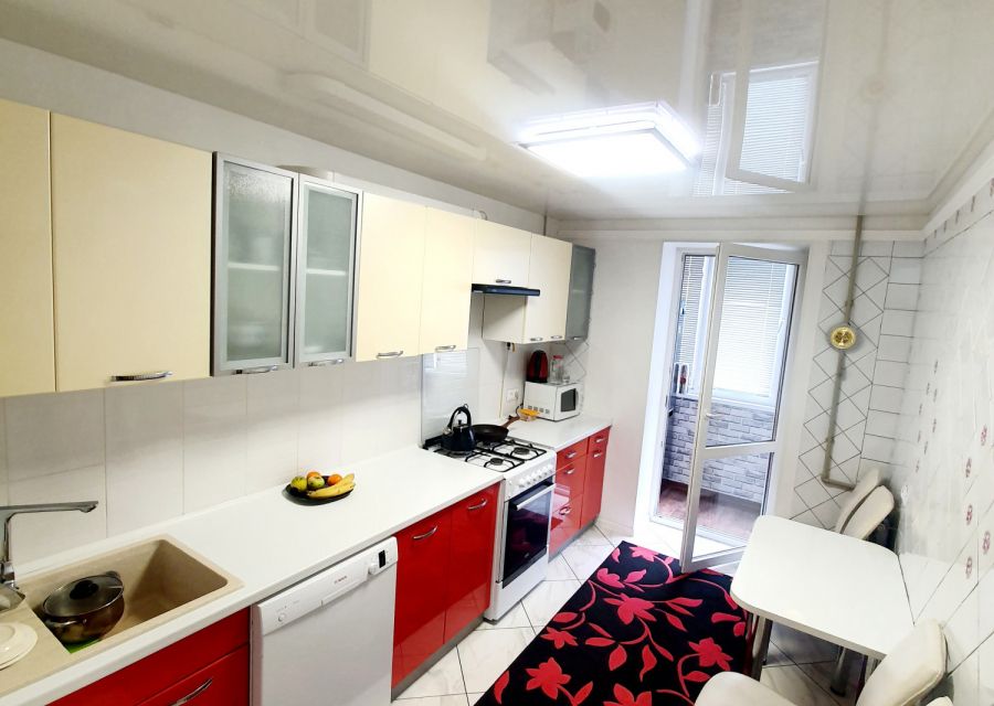 Продаётся 4-комнатная квартира, 80 м²