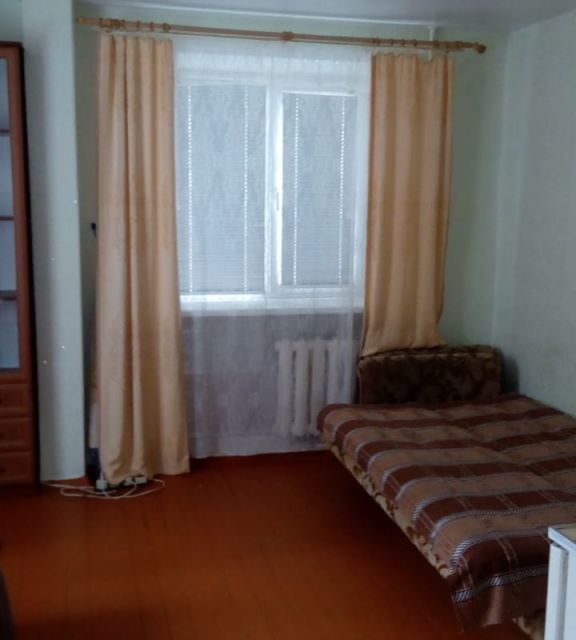 Купить комнату в Брянске. Купить комнату в общежитии в Брянске в Фокинском районе. Комнаты в общежитии брянск бежицкий район