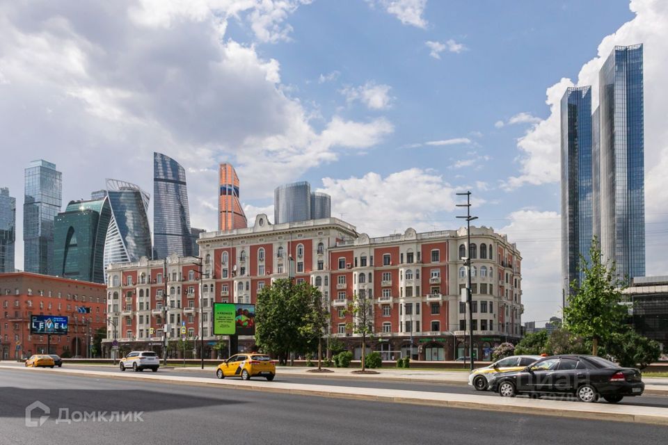 Сдаётся 4-комнатная квартира, 125 м²