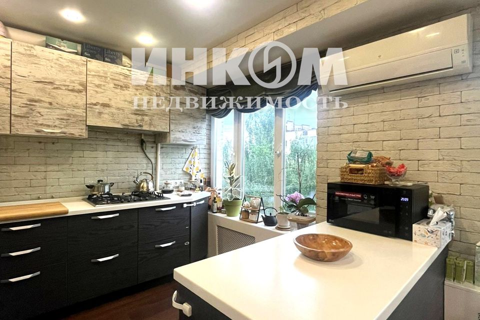 Продаётся 3-комнатная квартира, 58 м²