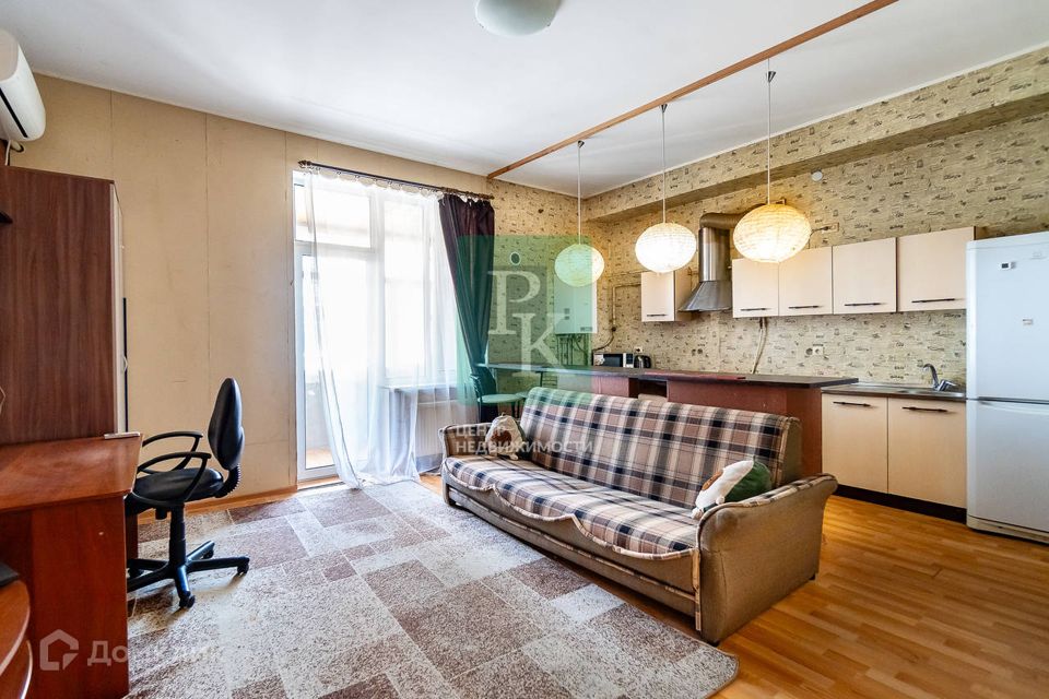 Продаётся 1-комнатная квартира, 34 м²
