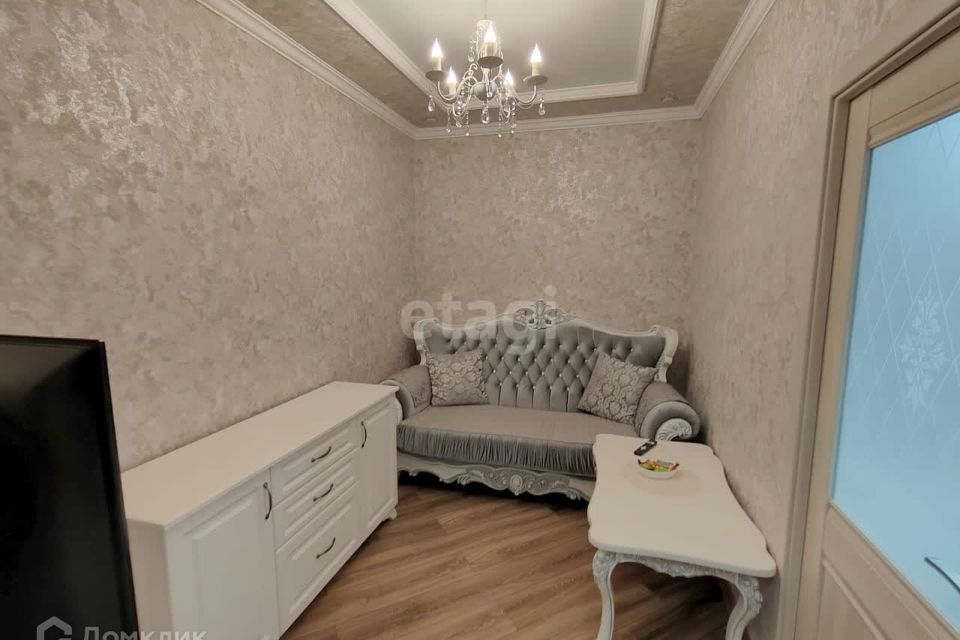 Продаётся 1-комнатная квартира, 46 м²