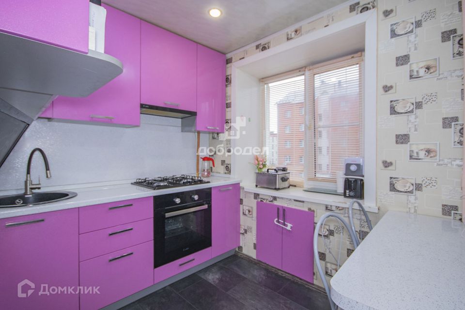 Продаётся 3-комнатная квартира, 58.7 м²