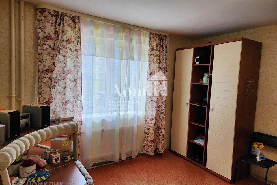 Продаётся комната в 3-комн. квартире, 17.6 м²