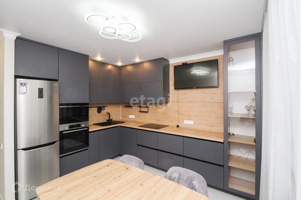 Сдаётся 3-комнатная квартира, 124.7 м²