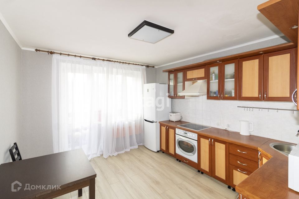 Продаётся 4-комнатная квартира, 104.9 м²
