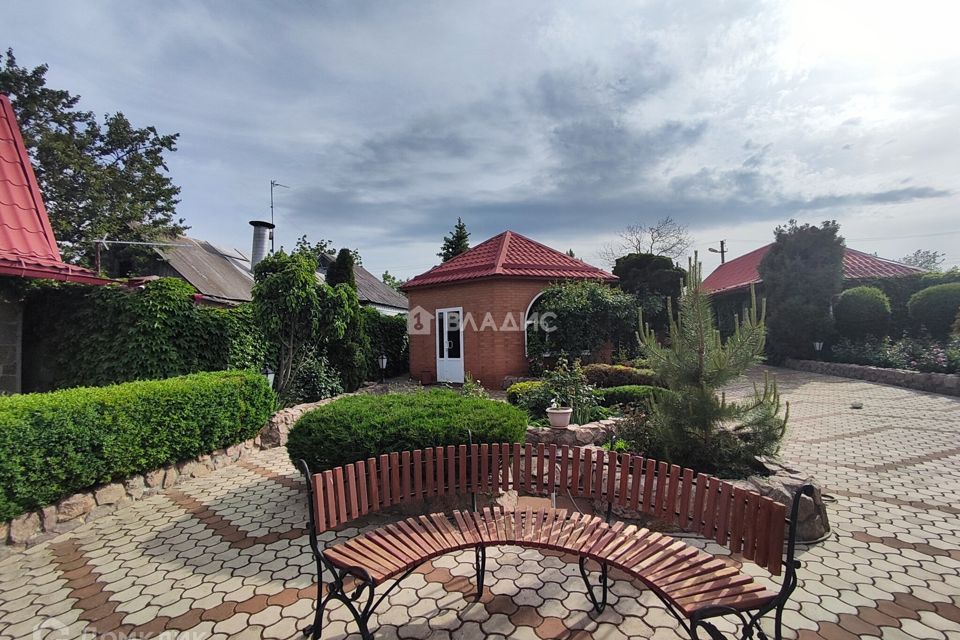 Продаётся 2-этажный дом, 195 м²