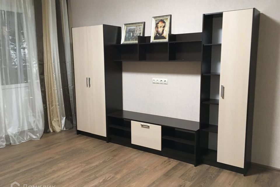 Сдаётся 2-комнатная квартира, 75 м²