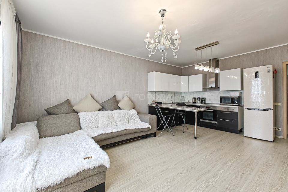 Продаётся 2-комнатная квартира, 61.5 м²