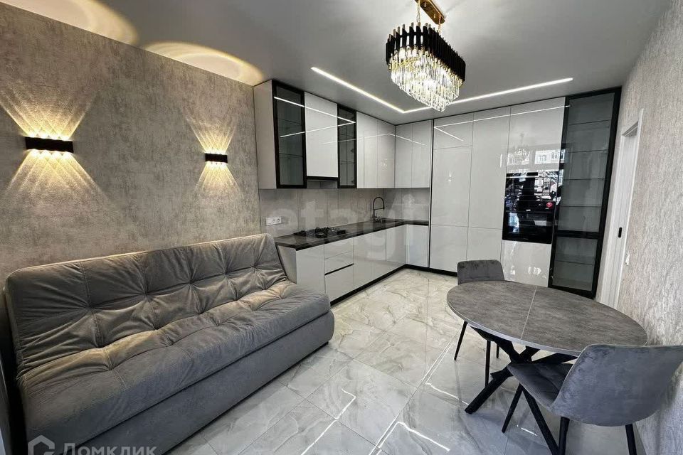 Продаётся 2-комнатная квартира, 65.4 м²