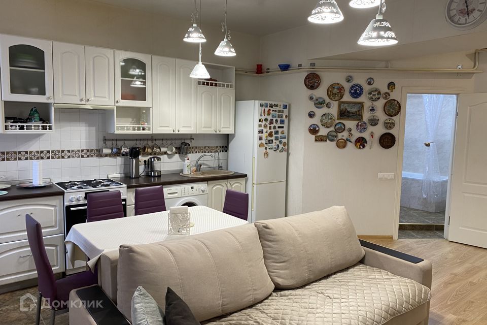 Сдаётся 2-комнатная квартира, 67 м²