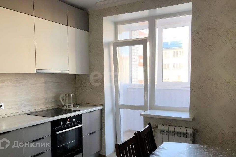 Сдаётся 2-комнатная квартира, 61 м²