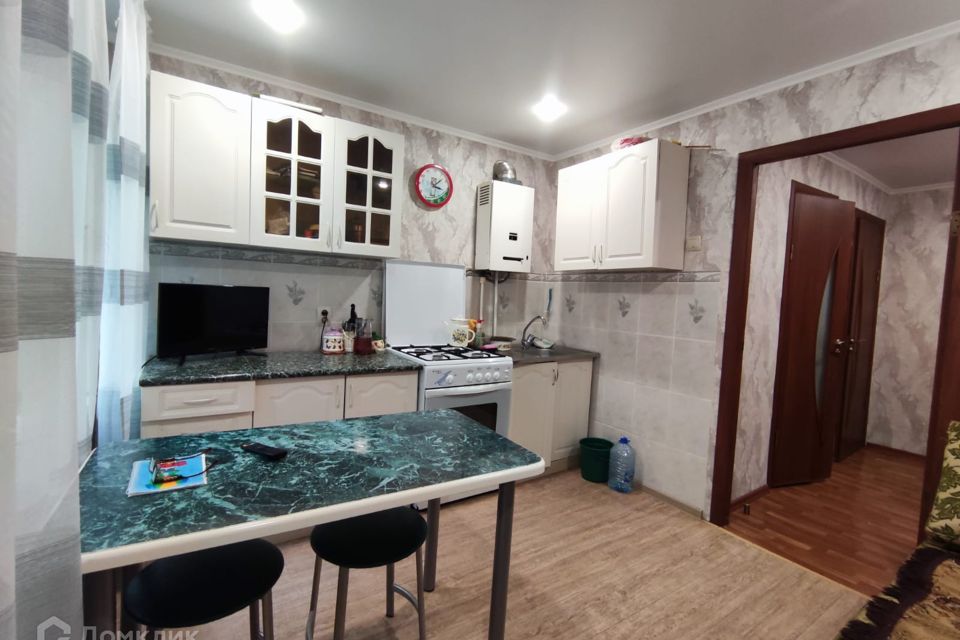 Продаётся 1-комнатная квартира, 43.3 м²