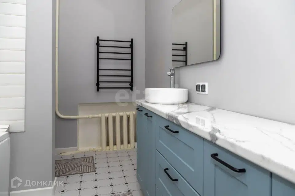 Продаётся 3-этажный дом, 437.6 м²