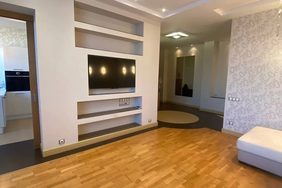 Сдаётся 3-комнатная квартира, 105 м²