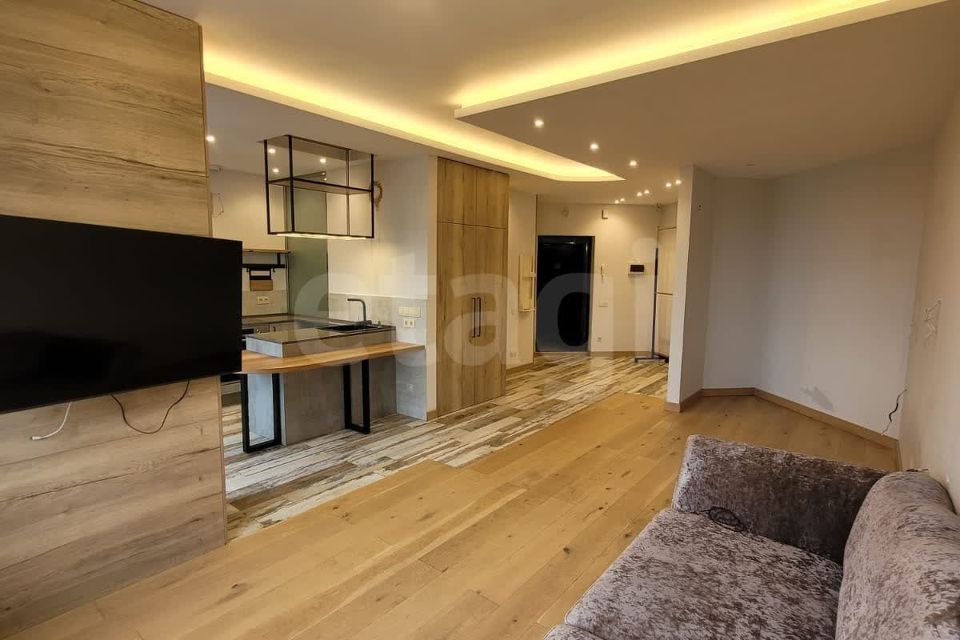 Продаётся 1-комнатная квартира, 41.9 м²