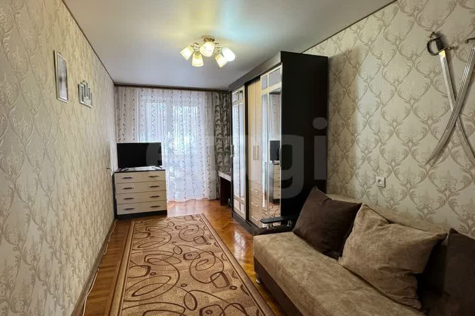 Продаётся 3-комнатная квартира, 57.4 м²