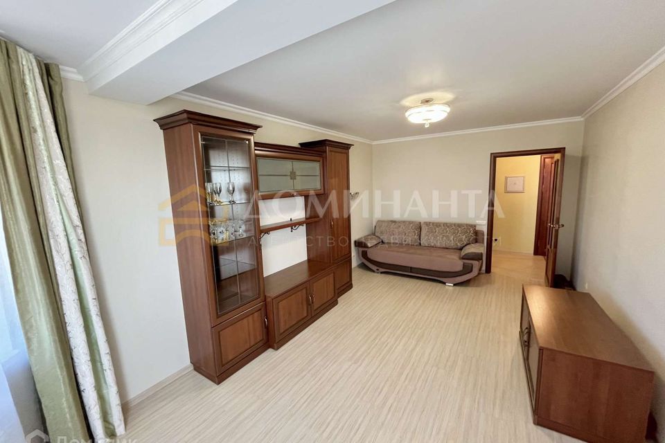 Продаётся 1-комнатная квартира, 43 м²