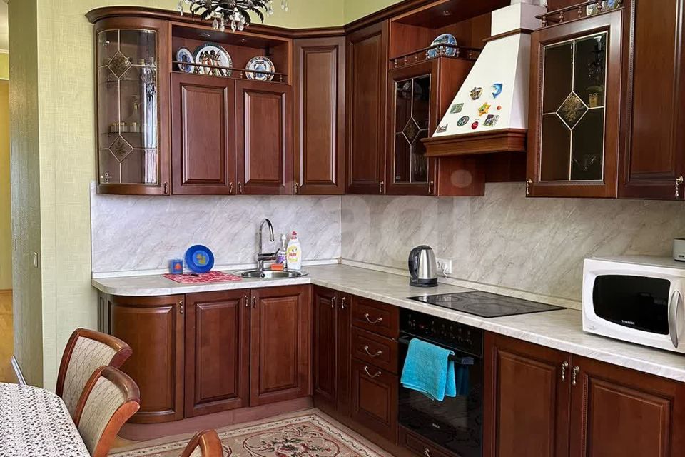 Продаётся 3-комнатная квартира, 104.2 м²