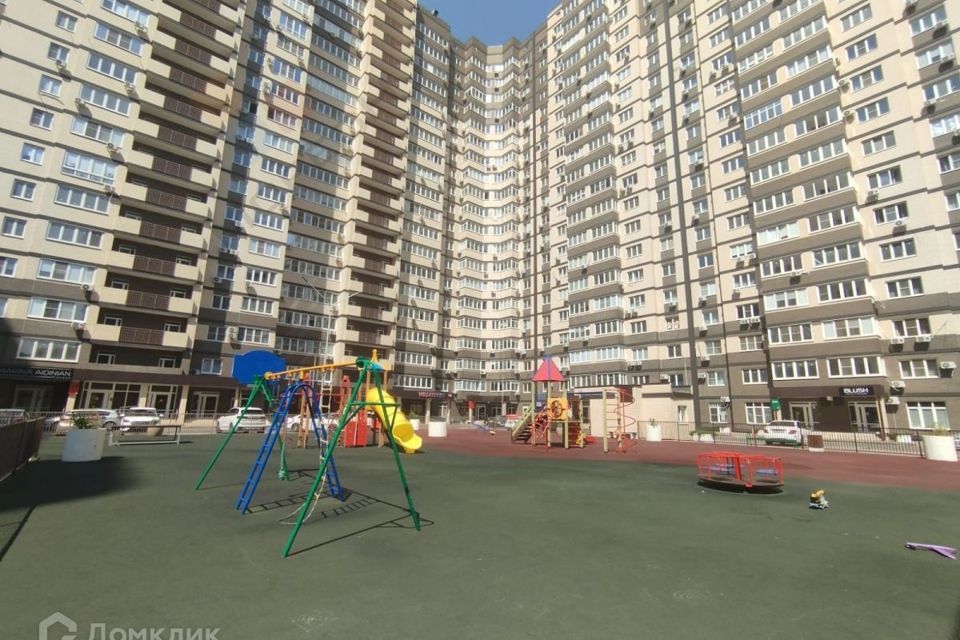 Продаётся 2-комнатная квартира, 65.5 м²