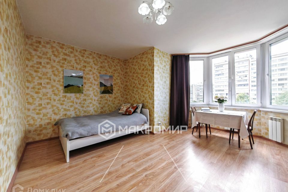 Продаётся 1-комнатная квартира, 49.3 м²