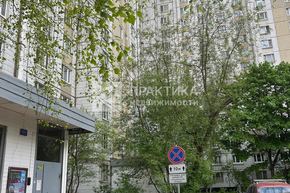 Продаётся 1-комнатная квартира, 37.9 м²