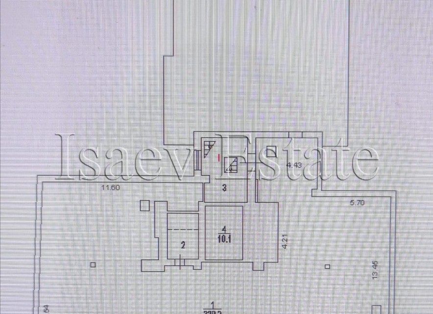Продаётся 5-комнатная квартира, 300 м²
