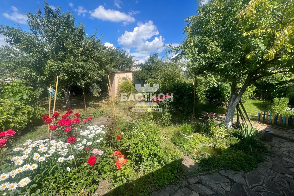 Продаётся 2-этажный дом, 200 м²