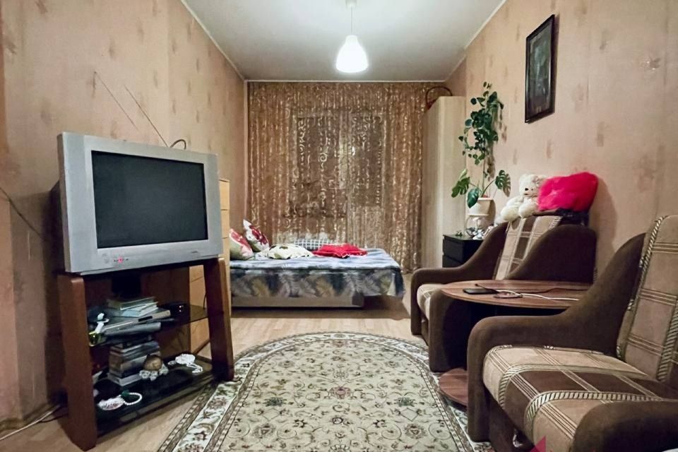 Продаётся 1-комнатная квартира, 43 м²