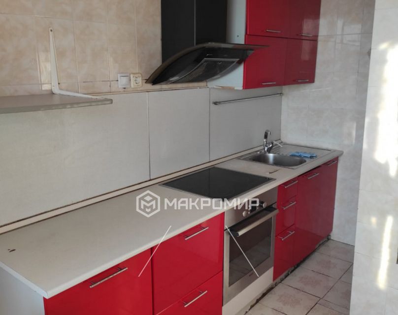 Продаётся 2-комнатная квартира, 70.8 м²