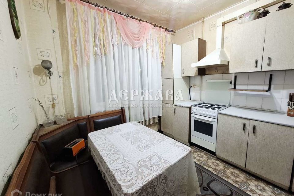 Продаётся 3-комнатная квартира, 62.9 м²