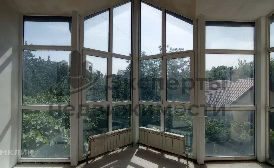 Продаётся таунхаус, 3-эт., 287 м²