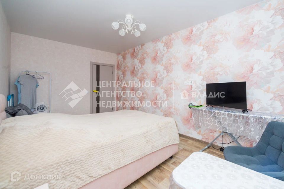 Продаётся 2-комнатная квартира, 67.6 м²